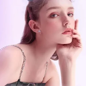 Boucle d'Oreille Kuromi clou en argent pour femme